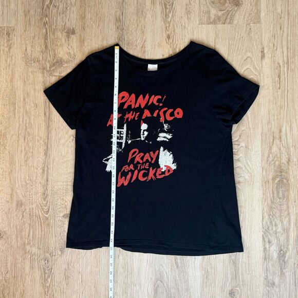 Panic At The Disco Graphic T-Shirt Pray For The Wicked Black Women’s Large - Picture 5 of 5